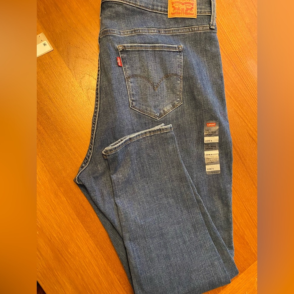 Never worn Levi’s